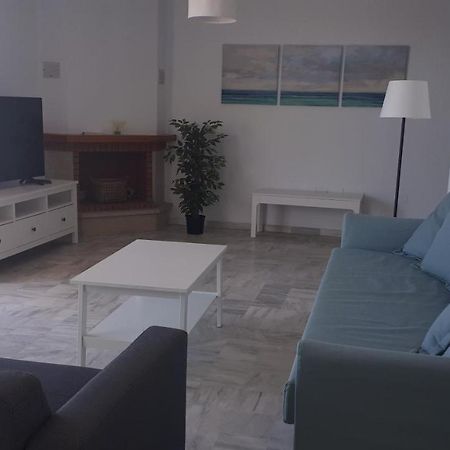 Apartment In Costa Del Sol With Large Terrace For 9 People Rincón de la Victoria Buitenkant foto
