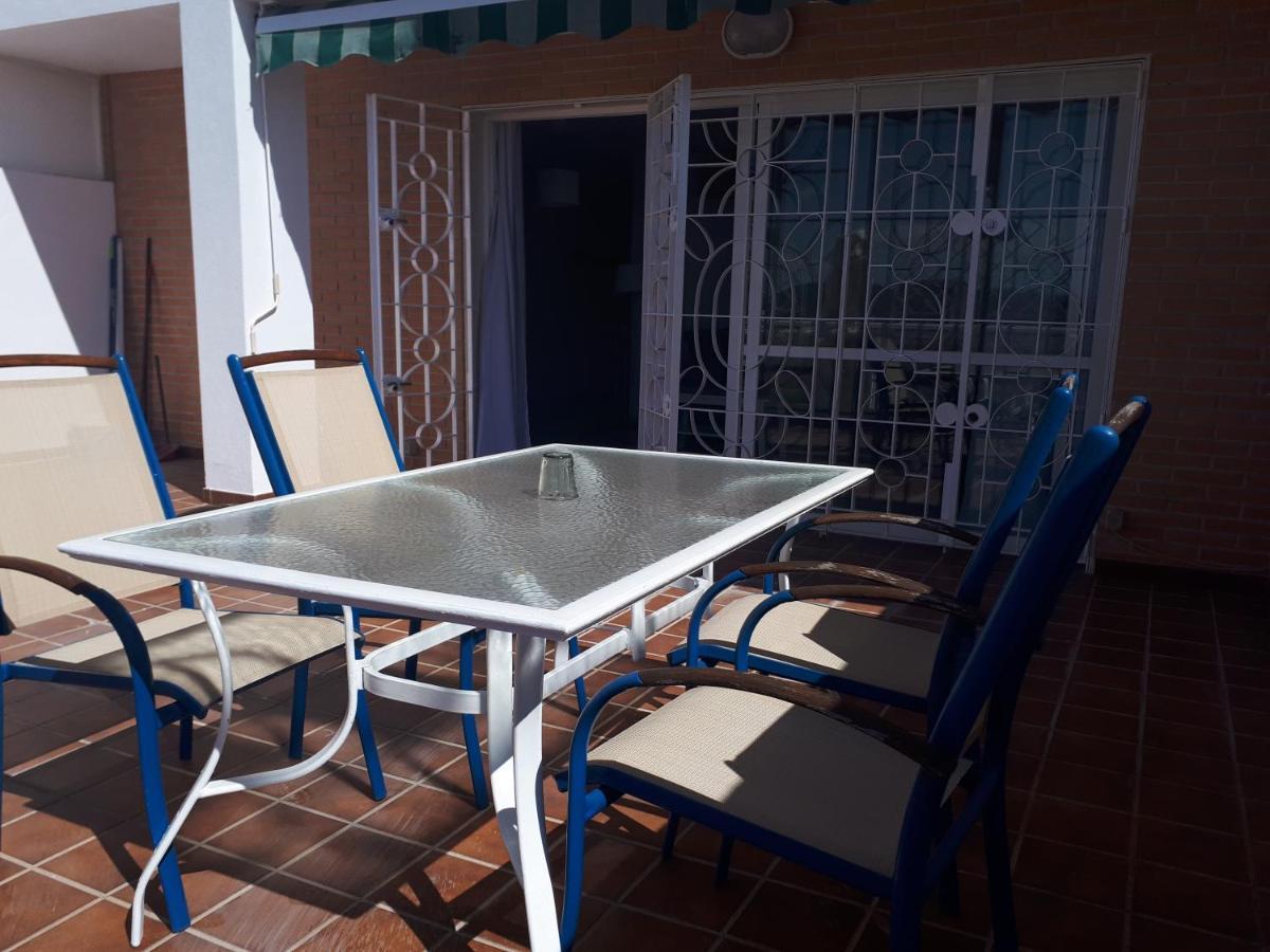 Apartment In Costa Del Sol With Large Terrace For 9 People Rincón de la Victoria Buitenkant foto
