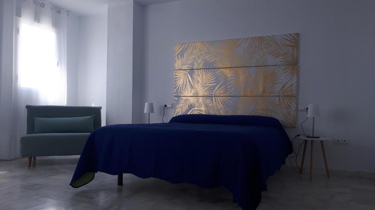 Apartment In Costa Del Sol With Large Terrace For 9 People Rincón de la Victoria Buitenkant foto