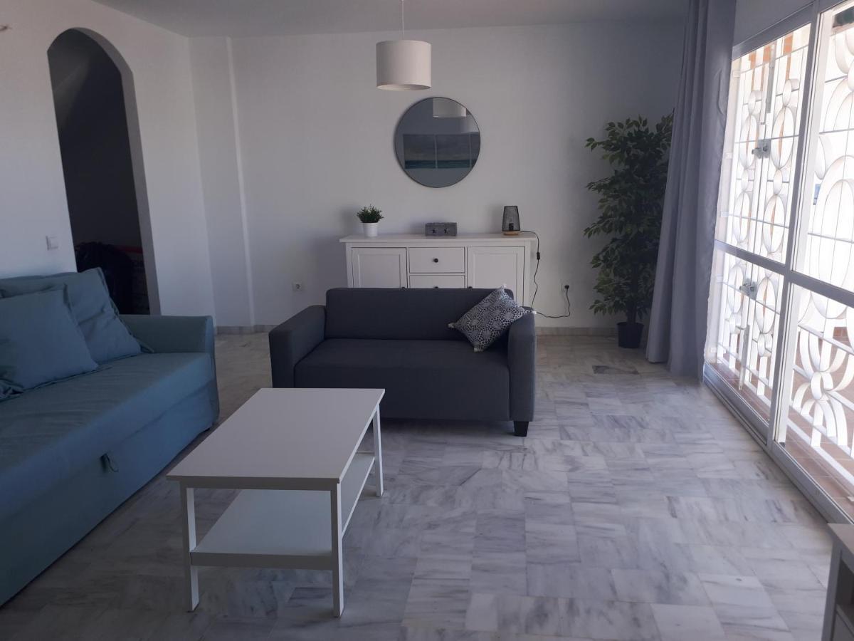 Apartment In Costa Del Sol With Large Terrace For 9 People Rincón de la Victoria Buitenkant foto