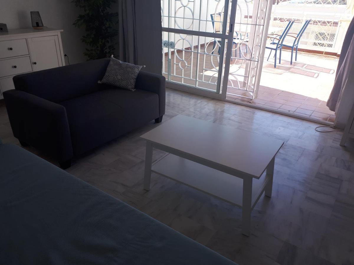 Apartment In Costa Del Sol With Large Terrace For 9 People Rincón de la Victoria Buitenkant foto