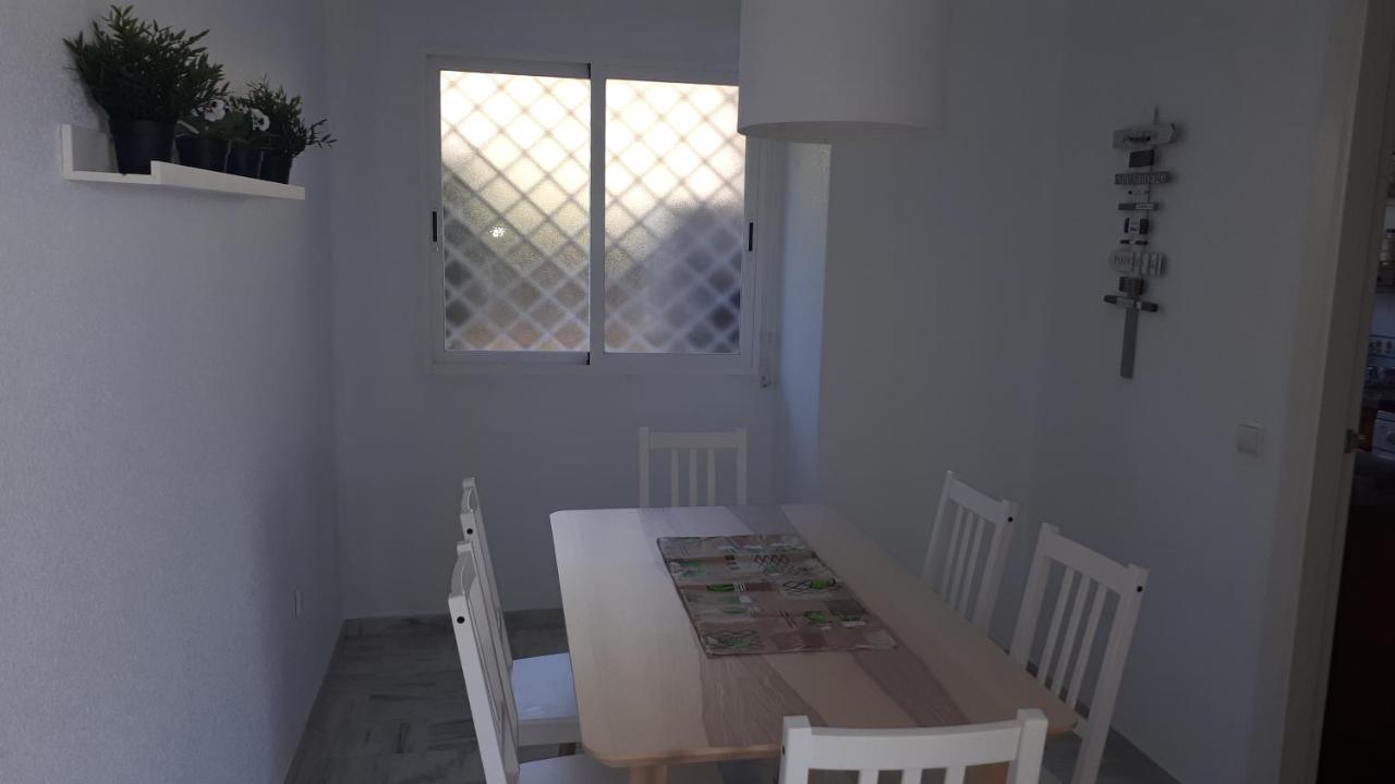 Apartment In Costa Del Sol With Large Terrace For 9 People Rincón de la Victoria Buitenkant foto