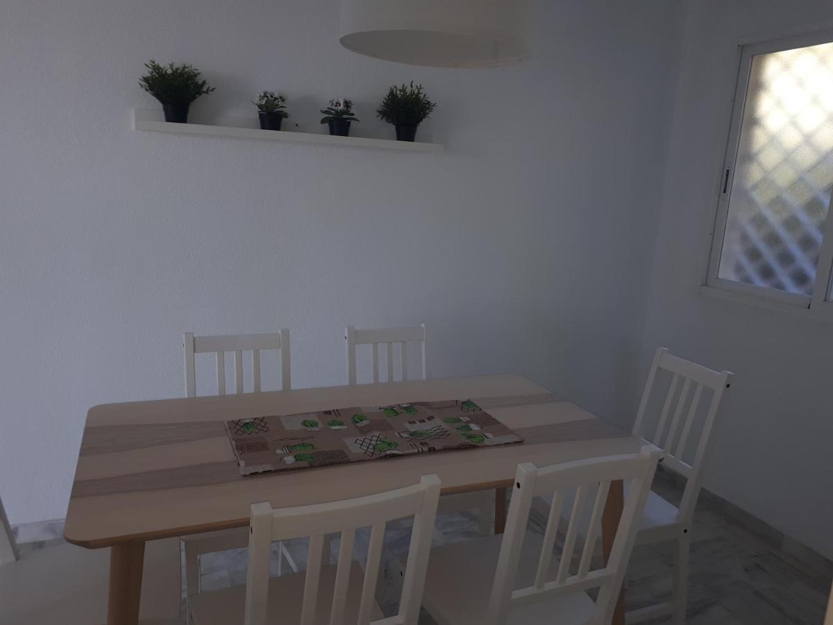 Apartment In Costa Del Sol With Large Terrace For 9 People Rincón de la Victoria Buitenkant foto
