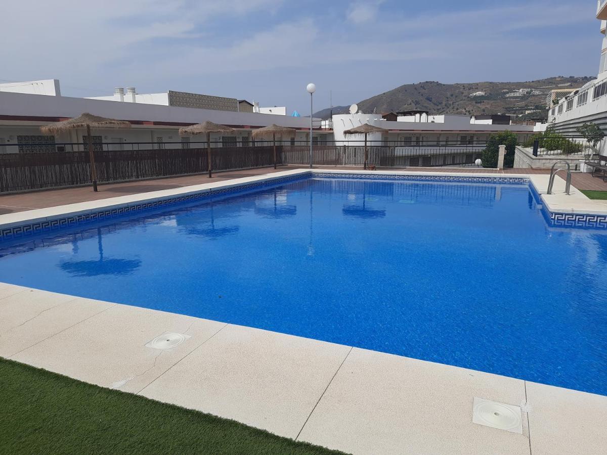 Apartment In Costa Del Sol With Large Terrace For 9 People Rincón de la Victoria Buitenkant foto